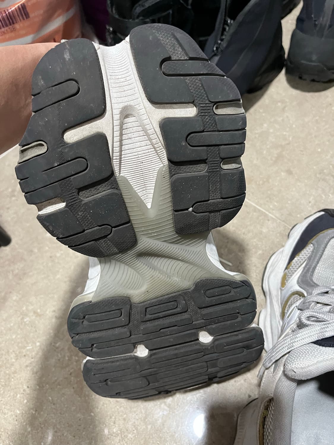 발렌시아가 카고 스니커즈 41사이즈 상품이미지10