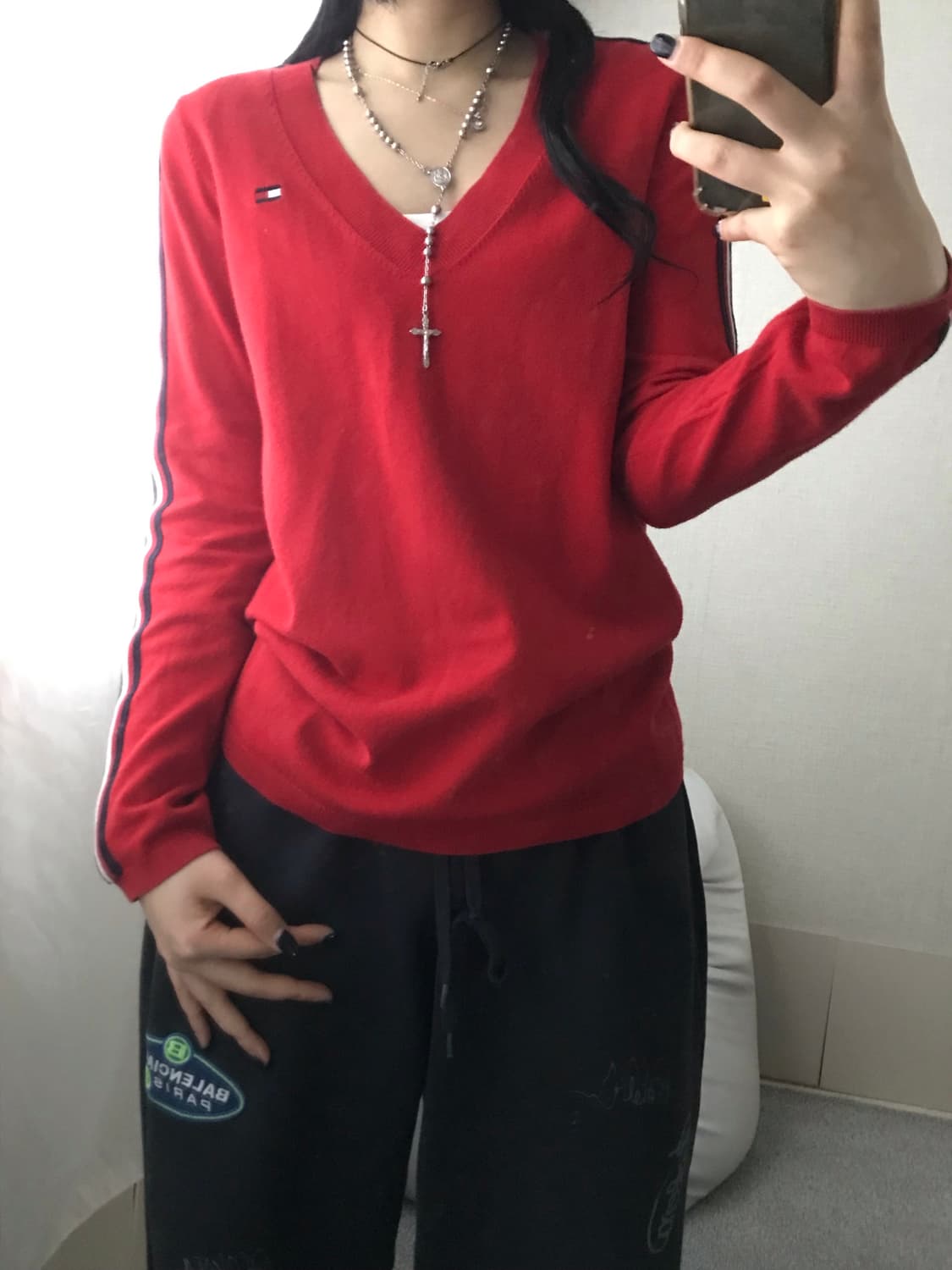 타미힐피거 레드 브이넥 니트 상품이미지2