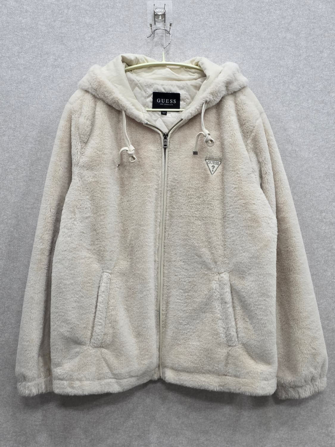 게스(GUESS) 퍼 후드 집업 자켓 상품이미지1