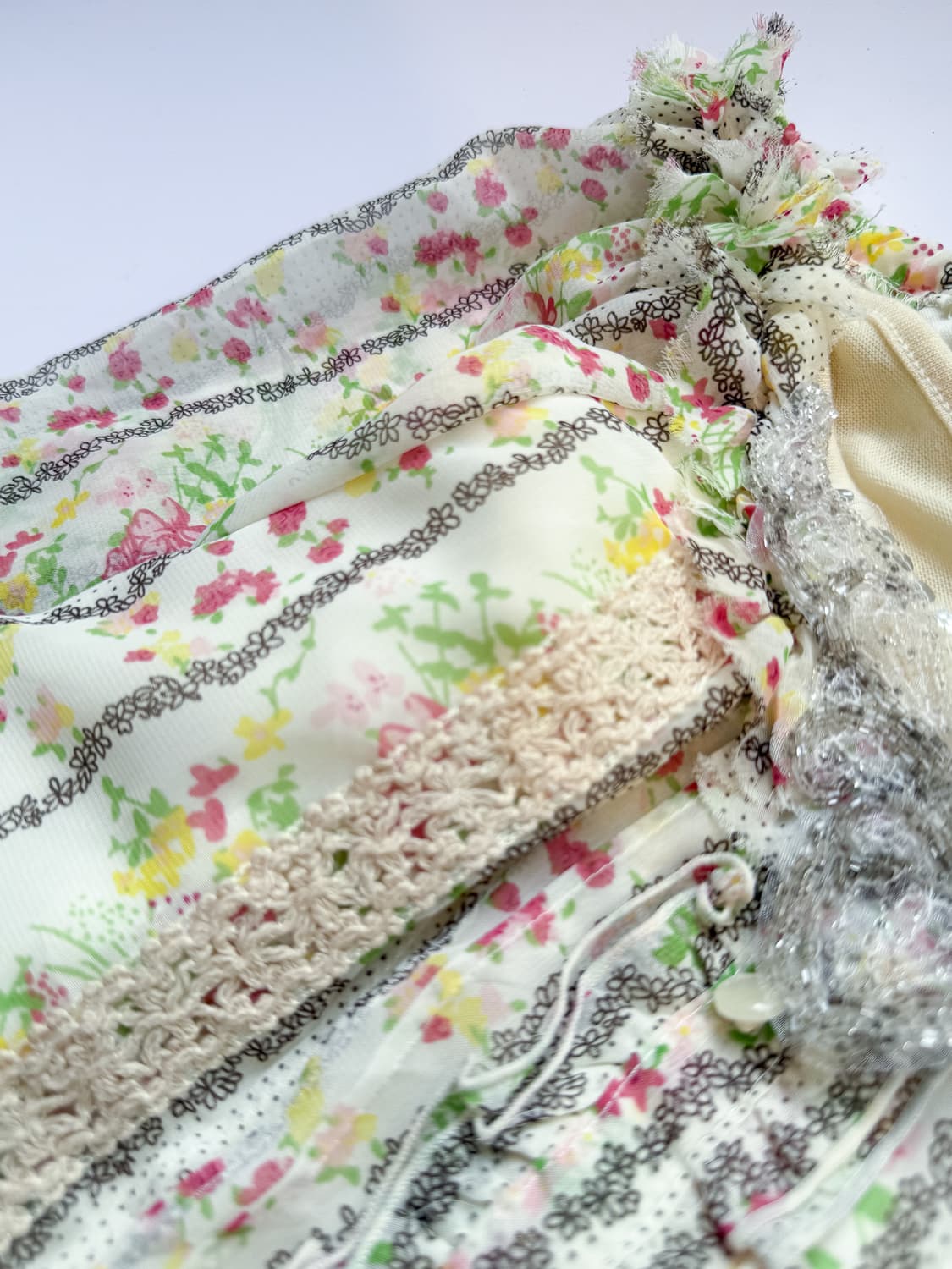 Floral Ruffled Button Blouse 0250 상품이미지4