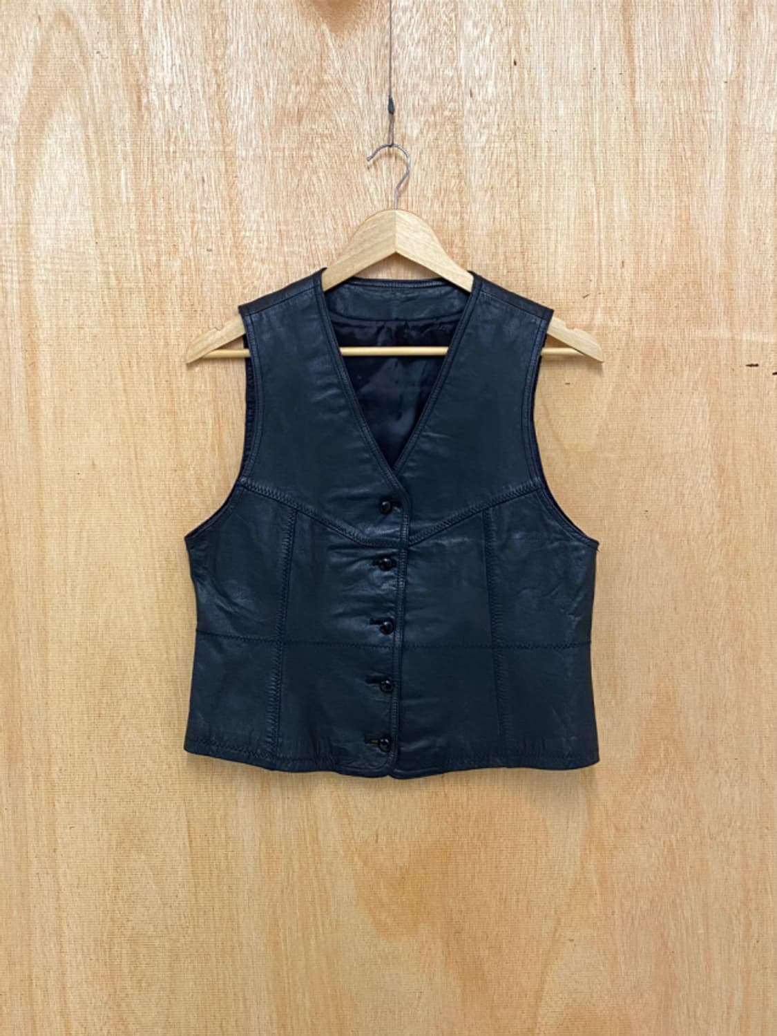 VTG stitch leather vest 웨스턴 스티치 레더 베스트 상품이미지4