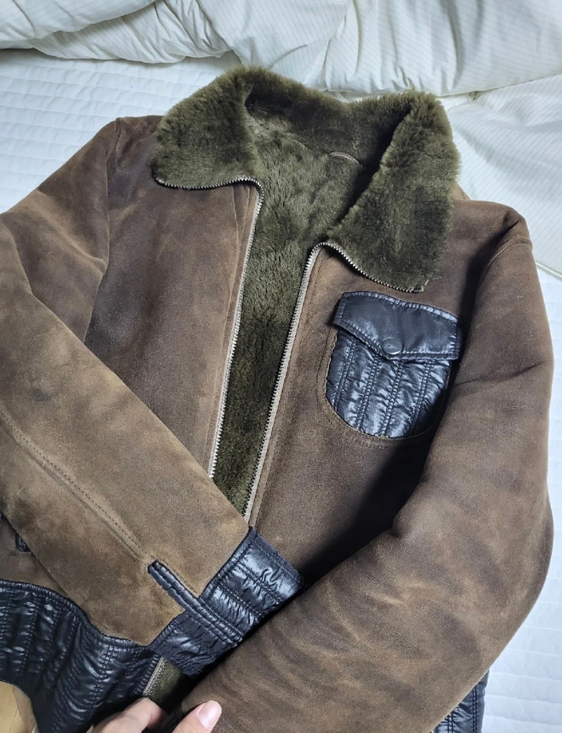 아르마니 무스탕 상품이미지1