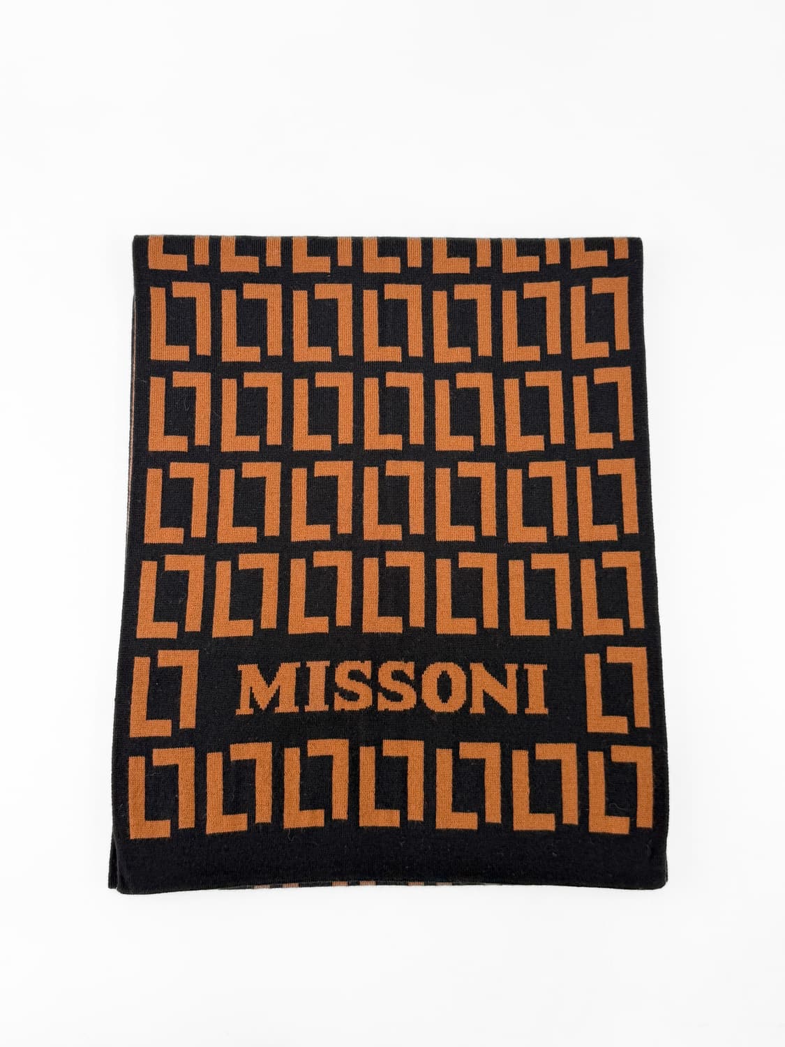 미쏘니 로고 머플러 상품이미지1