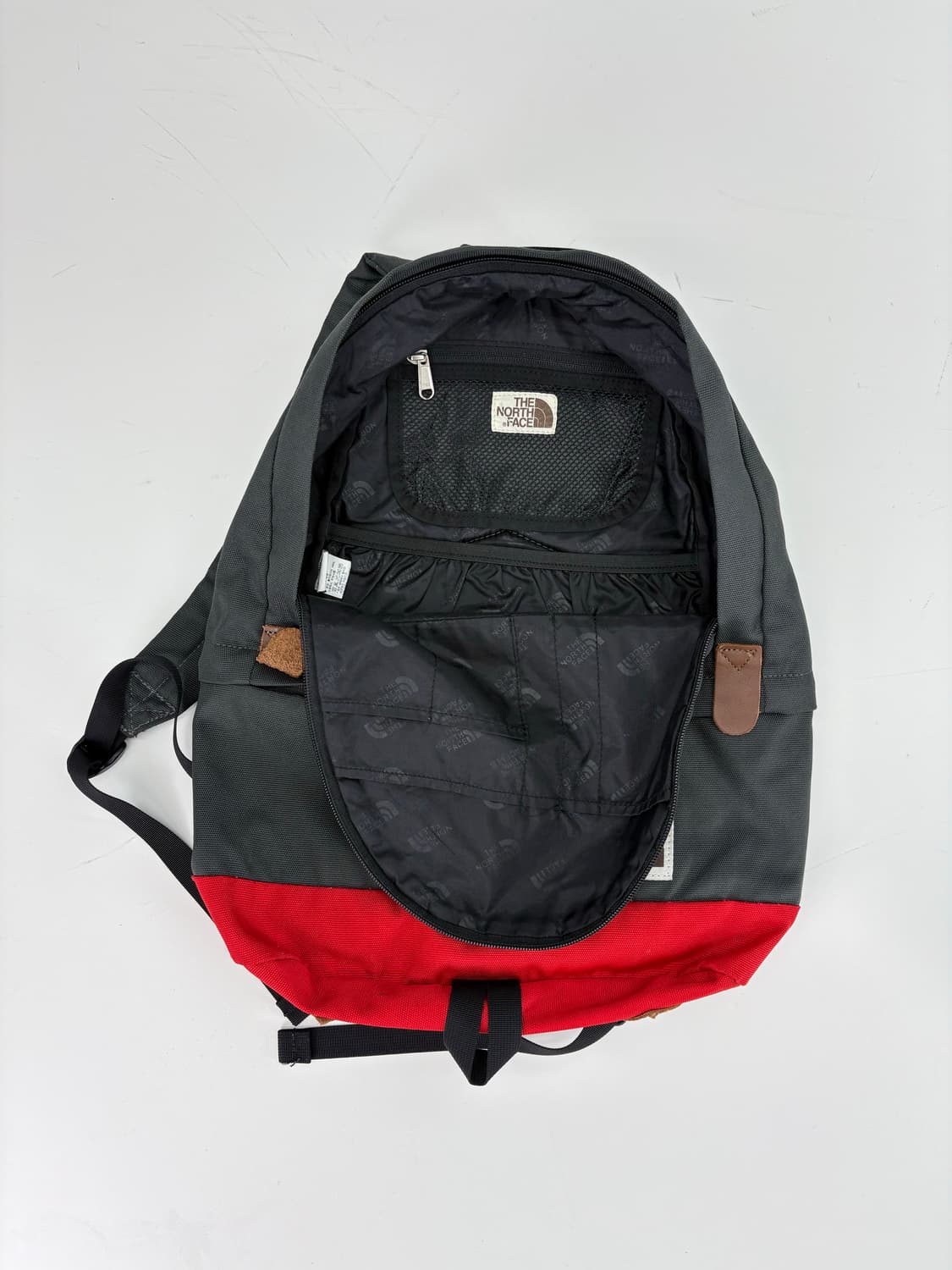 THENORTHFACE 노스페이스 백팩 레드차콜 상품이미지5