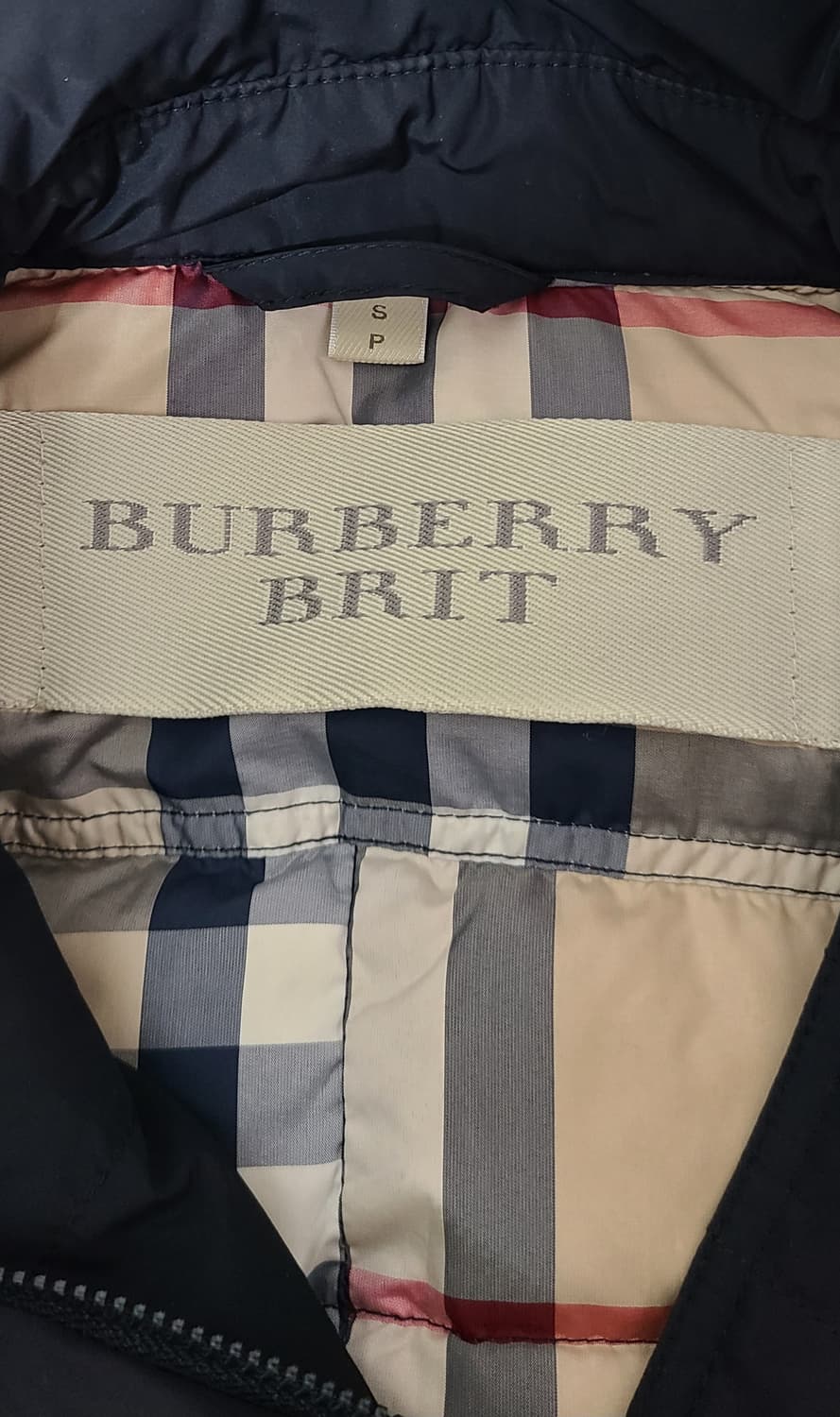 버버리 브릿 블랙 패딩 코트 S 상품이미지5