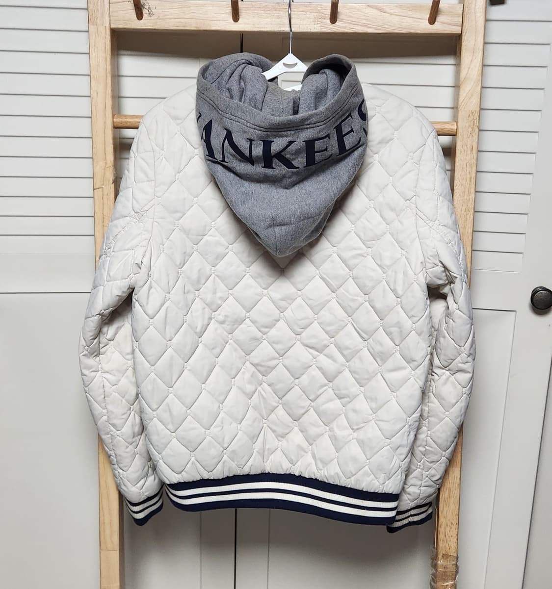 뉴욕 양키스 MLB 바시티 후드 퀄팅 자켓 상품이미지4