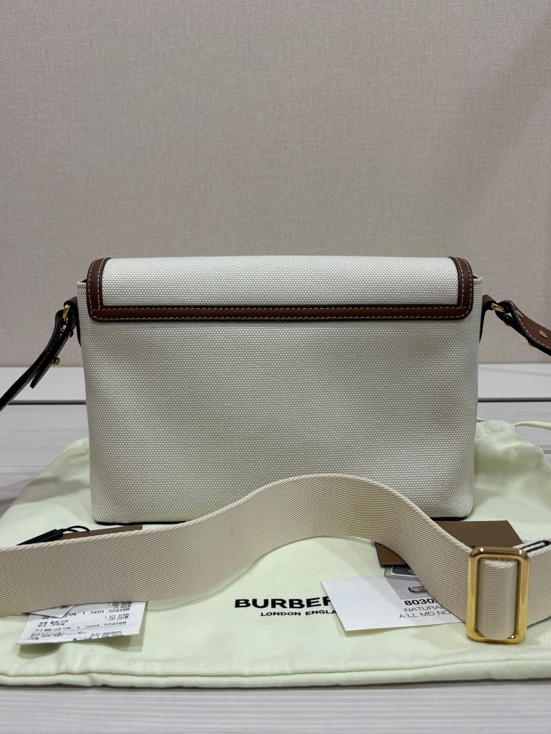 버버리 홀스페리 프린트 캔버스 크로스백 상품이미지2