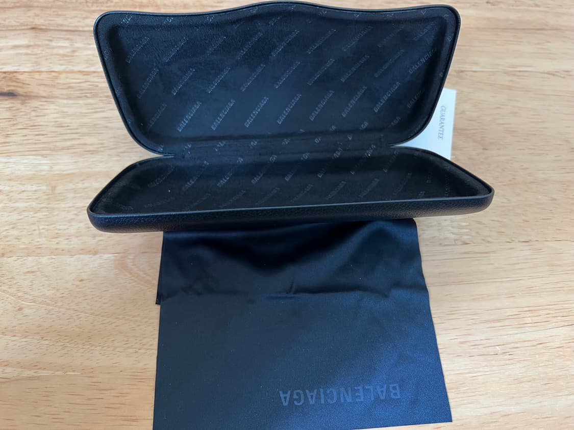 발렌시아가 뿔테 안경 상품이미지4