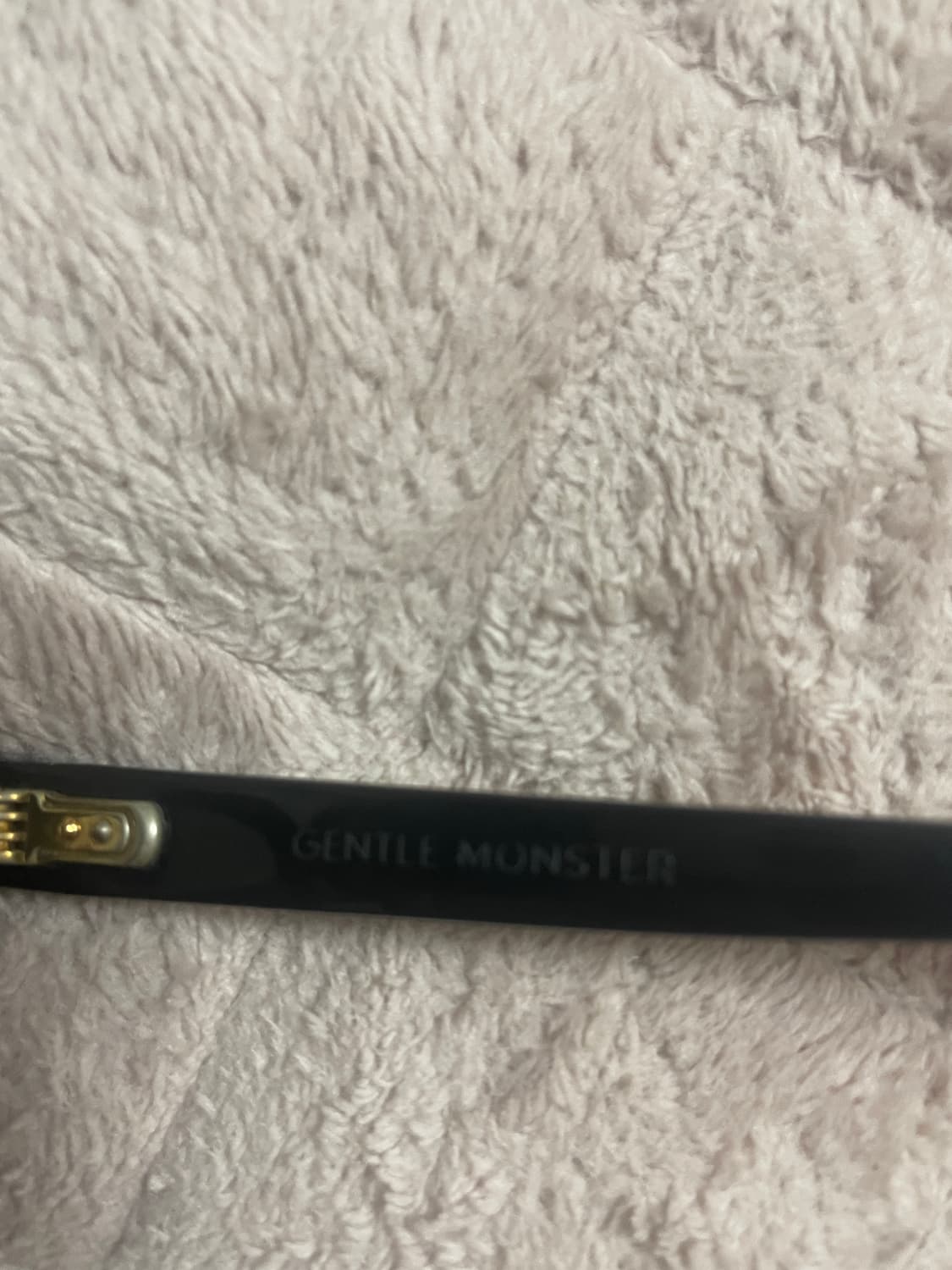 젠틀몬스터 금장 뿔테 안경  상품이미지6