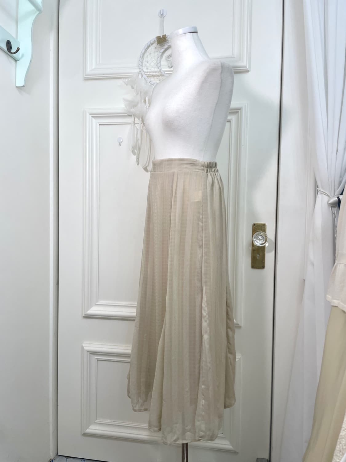 beige line chiffon long banding skirt 상품이미지2