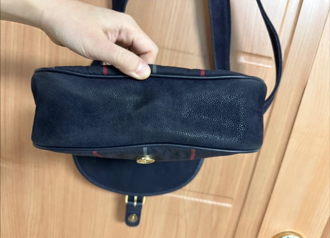 버버리 타탄체크 크로스백 상품이미지5