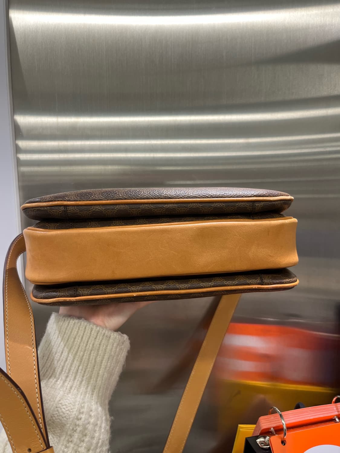 [정품] 셀린느마카담 스타볼 금장 숄더백 (리엔빈티지 구매) 상품이미지6