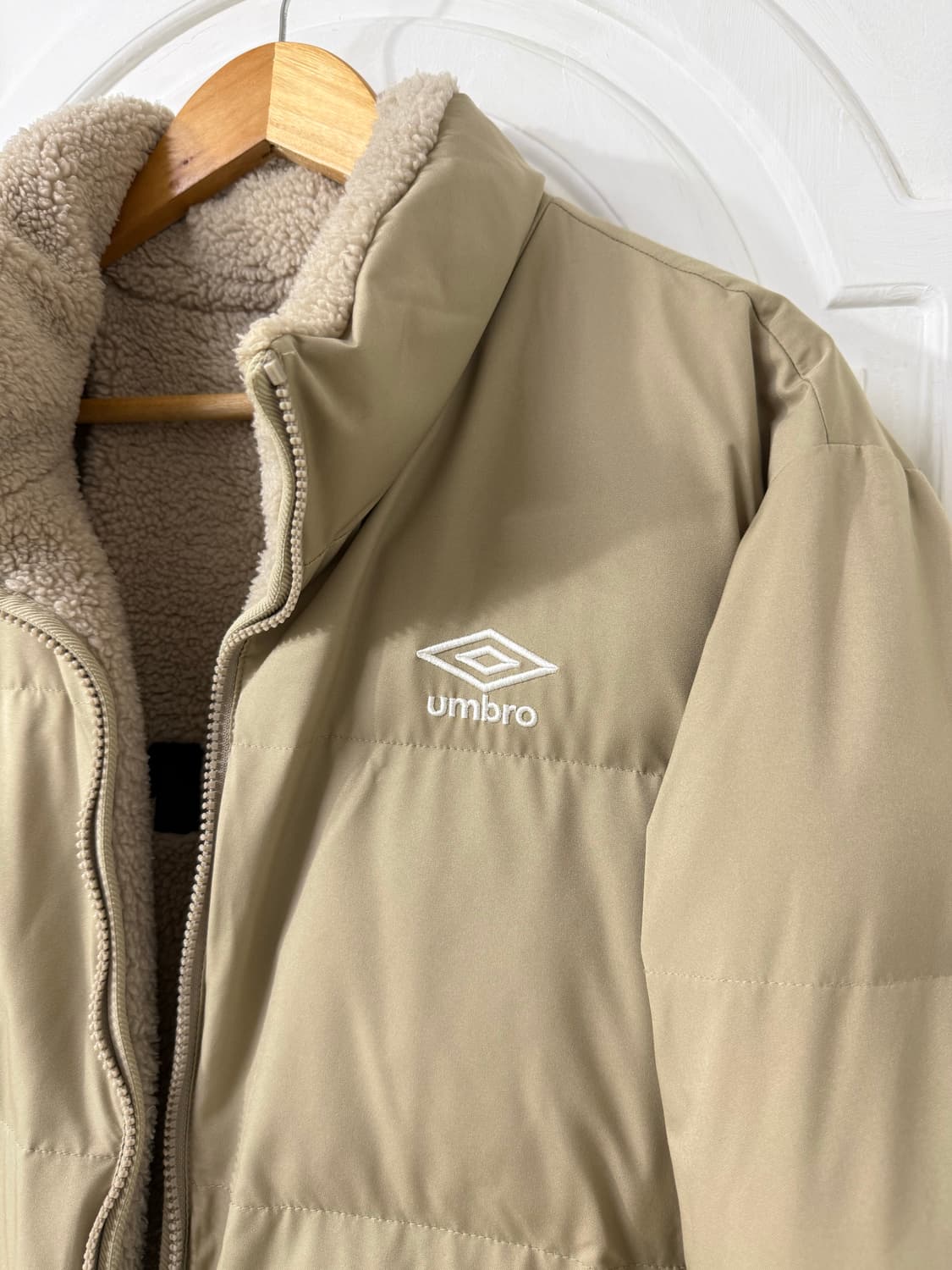 95 M사이즈 엄브로 리버시블 뽀글이 패딩  상품이미지3