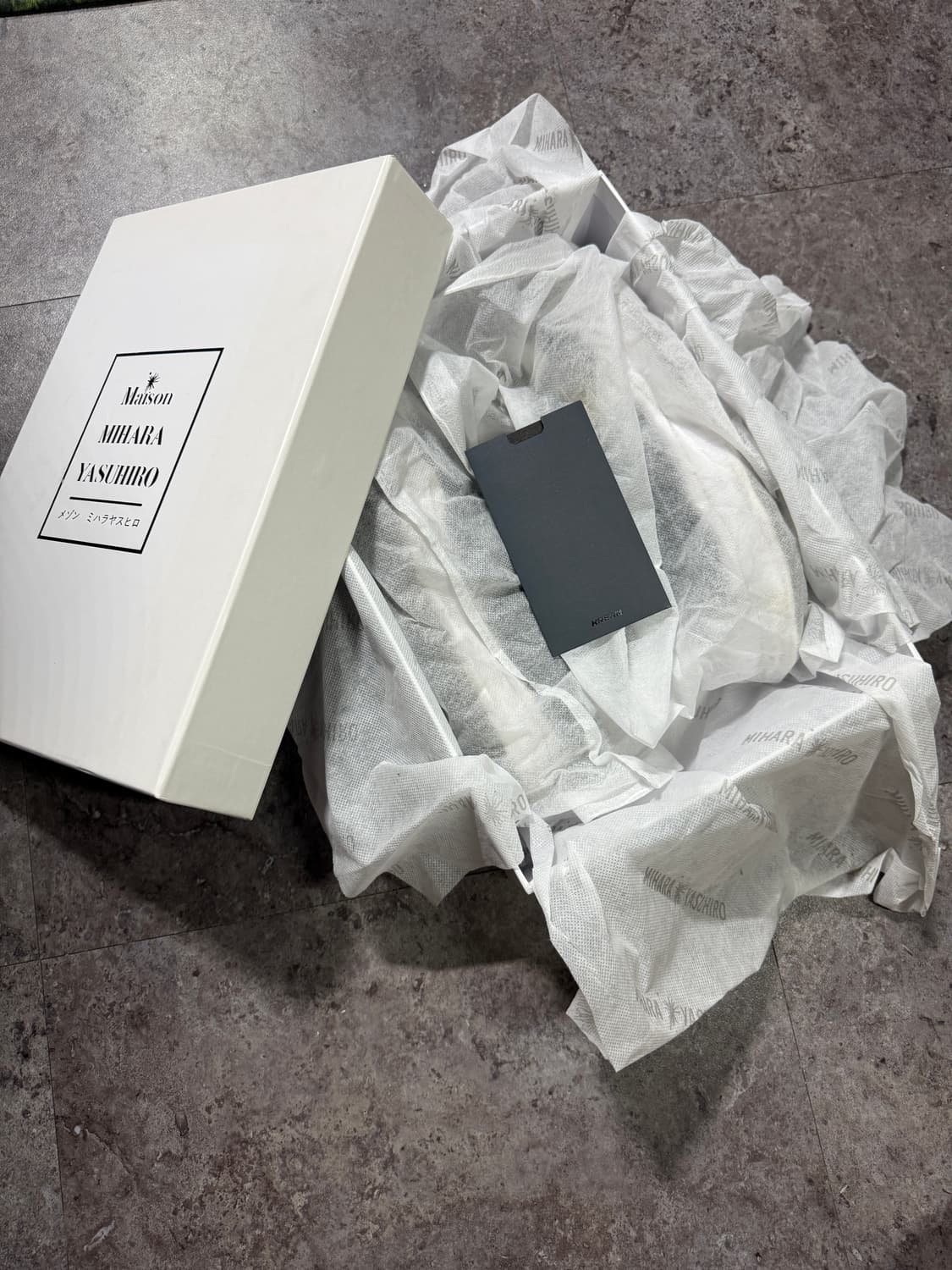 미하라야스히로 블레이키 40 풀박스 크림 상품이미지5