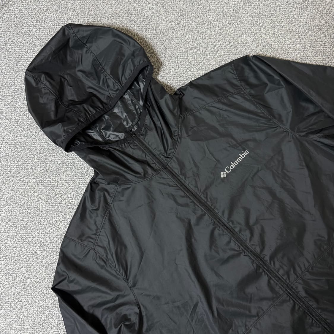 컬럼비아 초경량 바람막이 M 상품이미지2