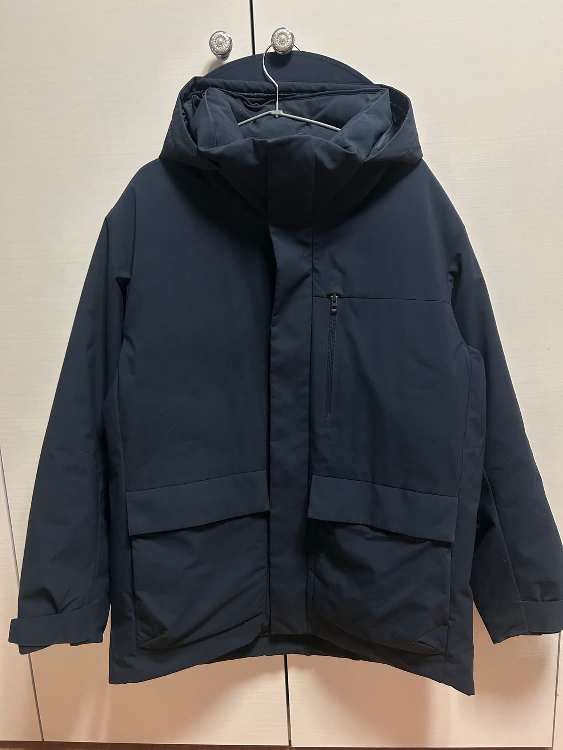 유니클로 하이브리드 다운 파카 네이비 L 상품이미지1