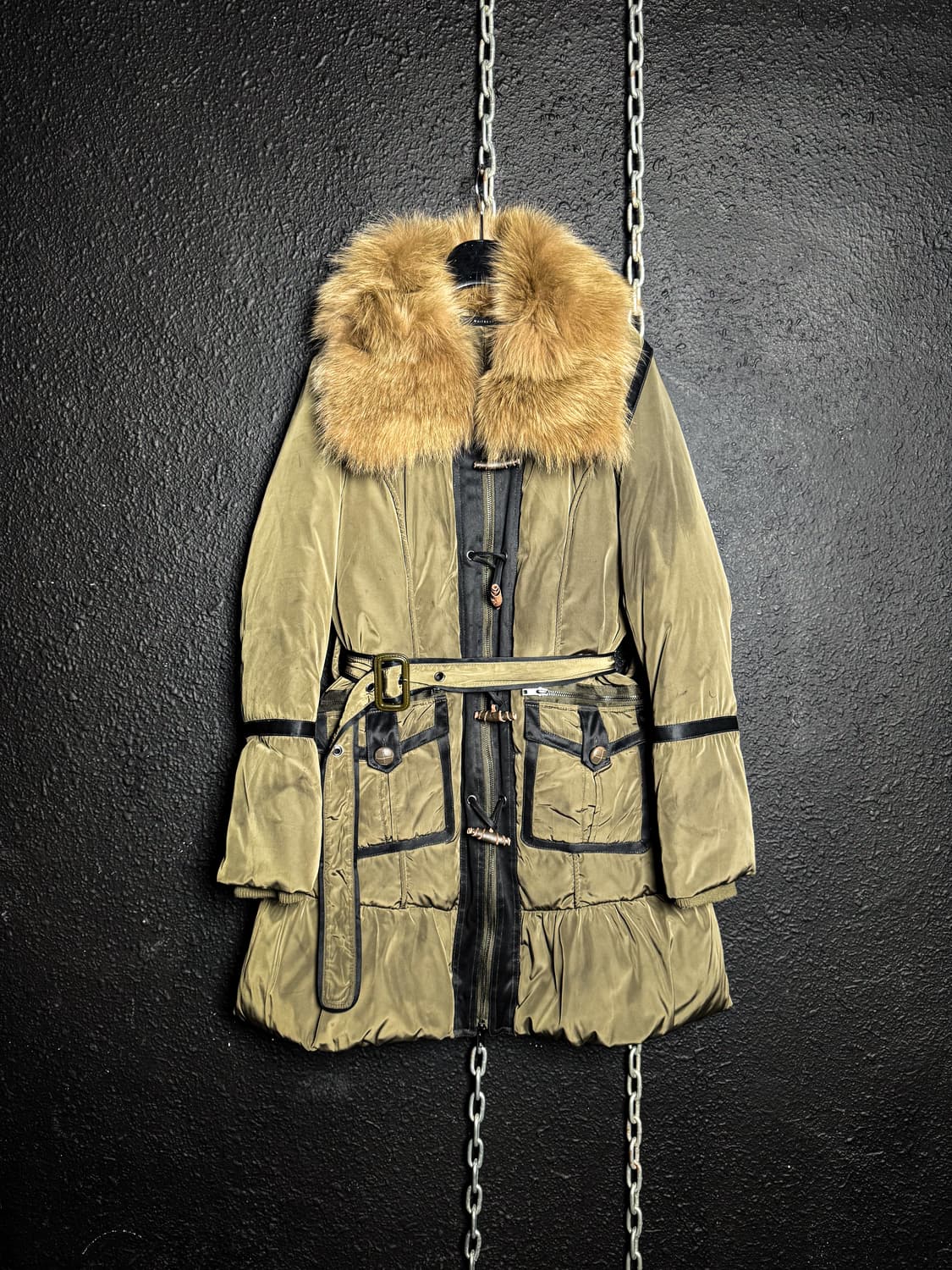 MAITRESSE – Fur Trim Belted Down Parka   상품이미지7