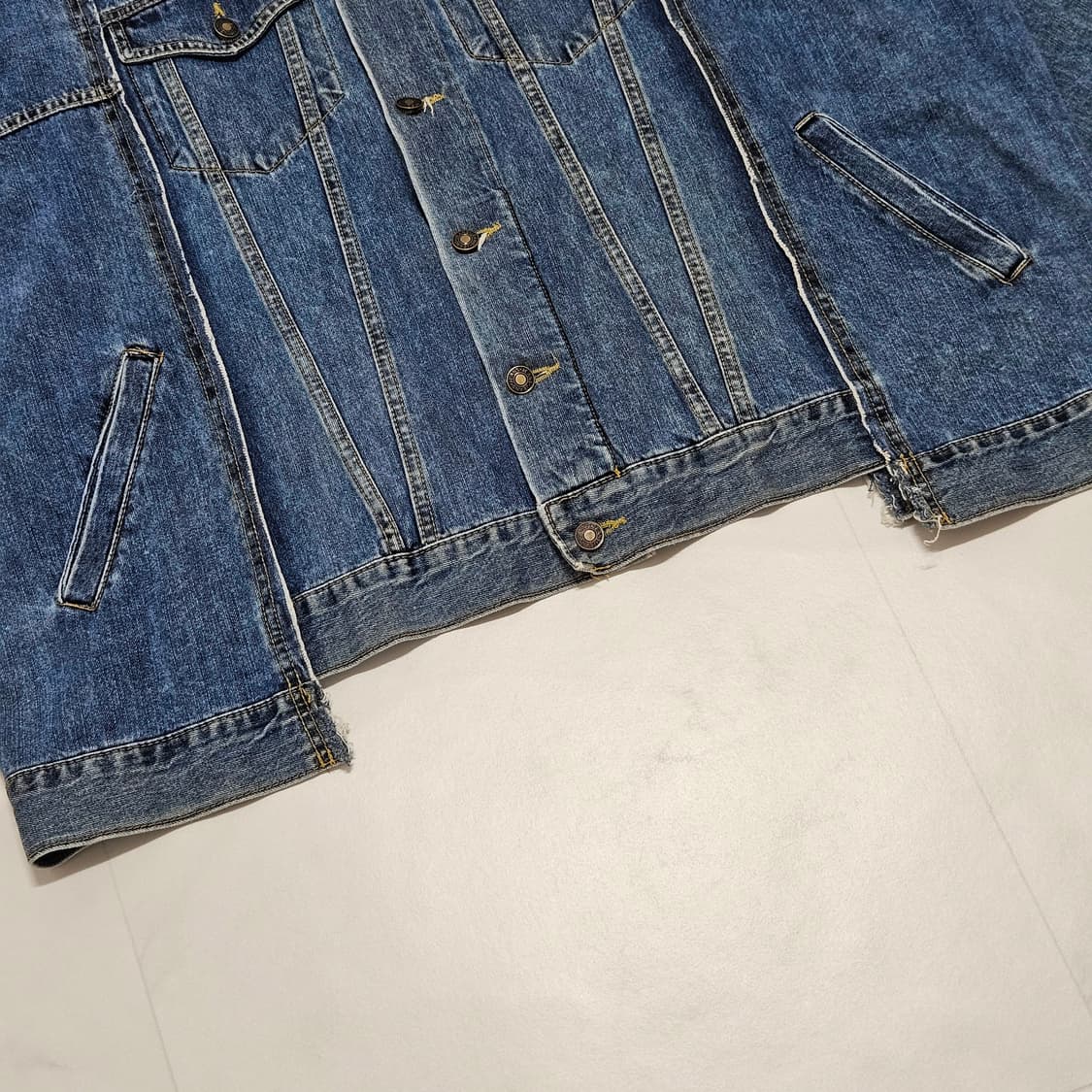빈티지 해체주의 오버핏 데님자켓 상품이미지2