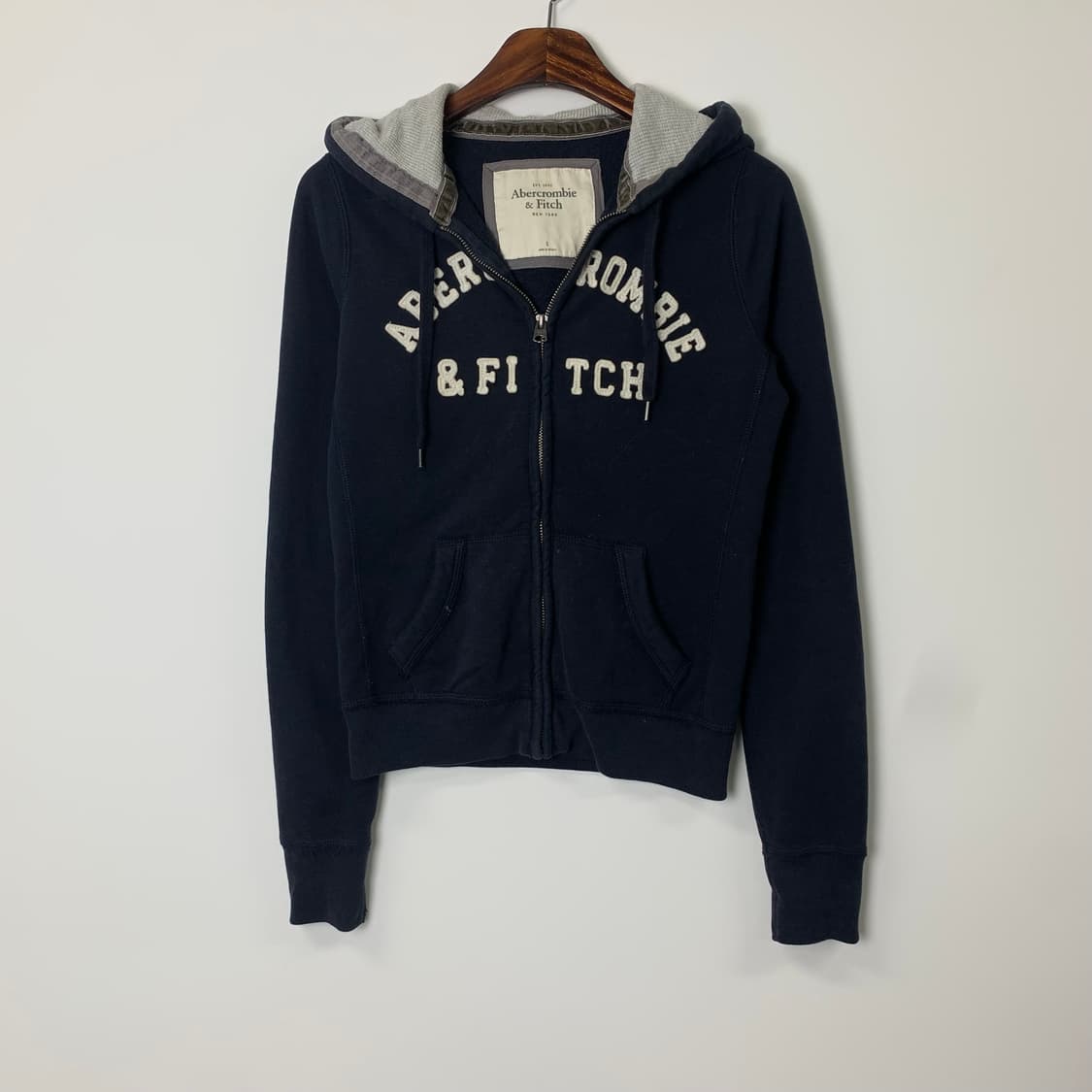 아베크롬비 y2k 와투케 네이비 딱붙 후드집업 상품이미지2
