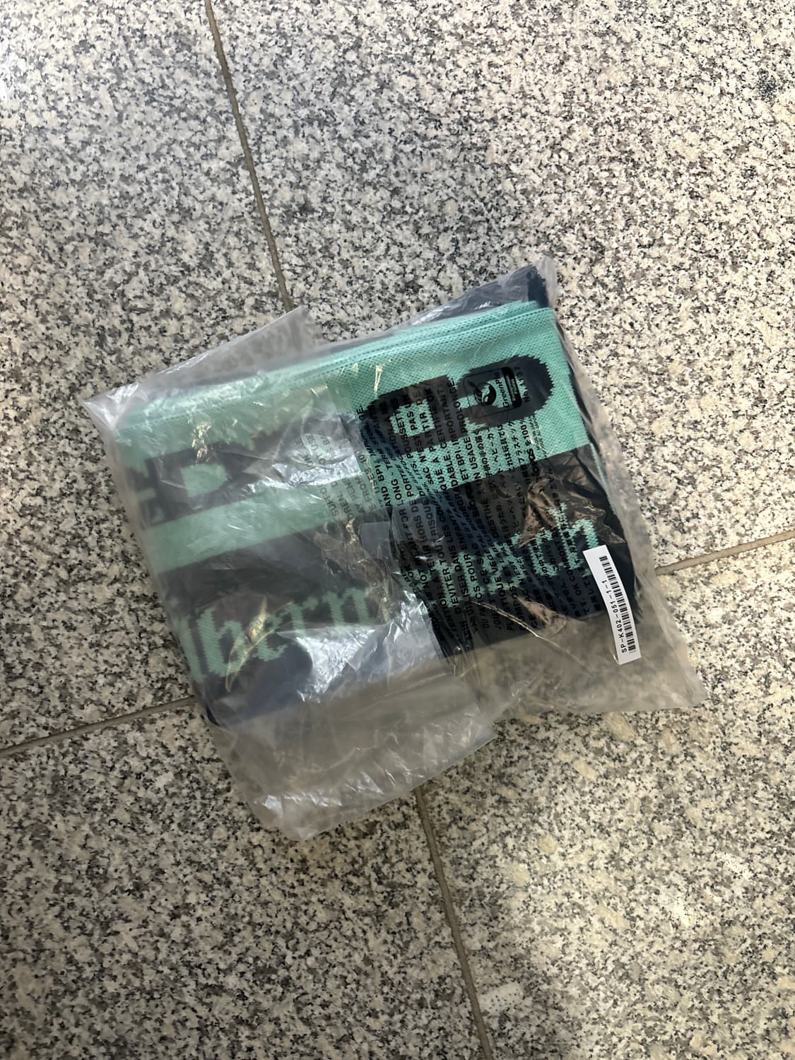 CDG 지드래곤 지디 위버멘쉬 CDGDC 머플러 민트 블랙 미개봉 판매 상품이미지1