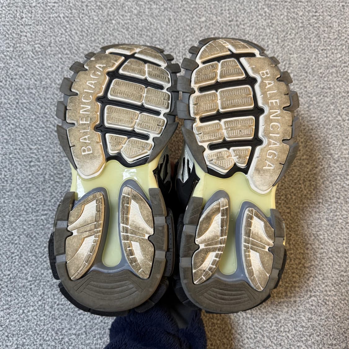 발렌시아가 트랙2 스니커즈 240 상품이미지7