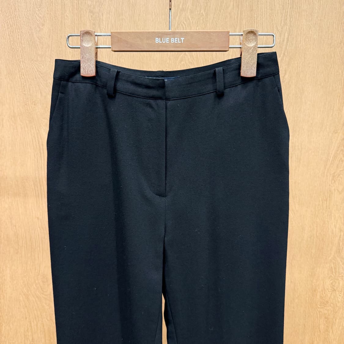 버버리 런던 울 슬랙스 정장 데일리 스트레이트 핏 클래식 블랙 상품이미지4