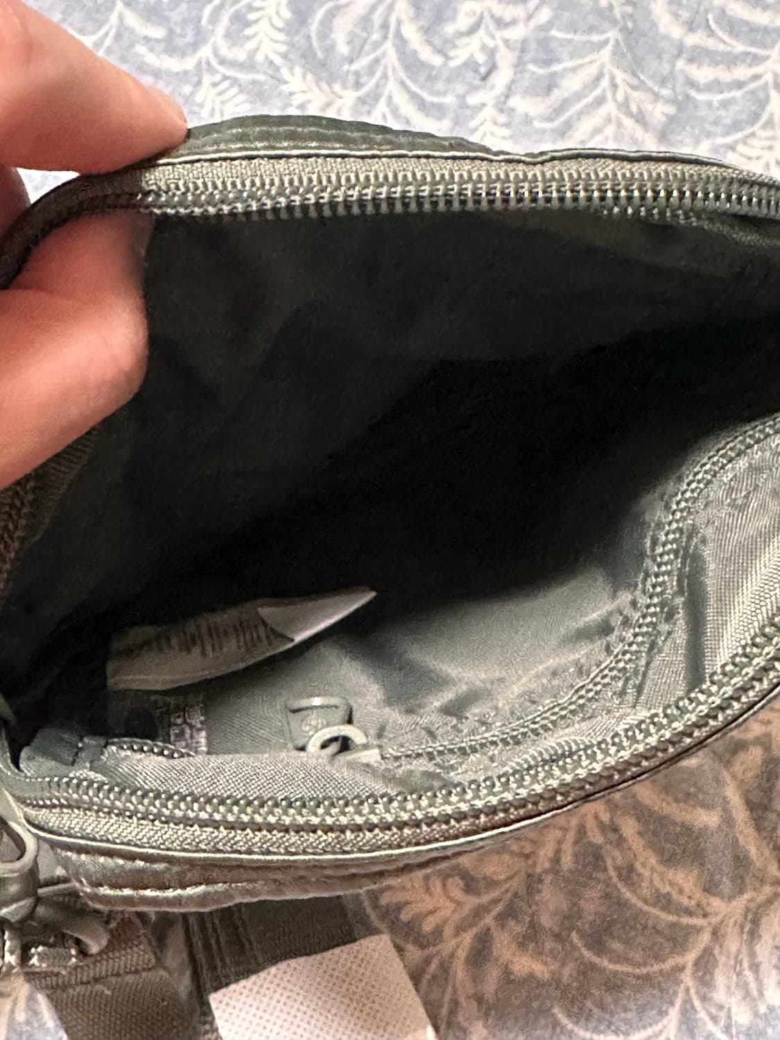 이스트팩x네이버후드 크로스백 카키 상품이미지6