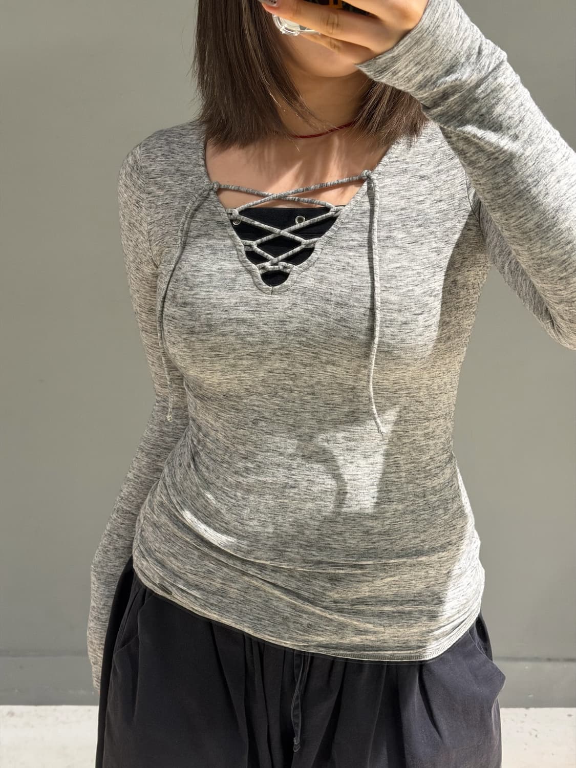 Hollister eyelet detail long sleeve 상품이미지1