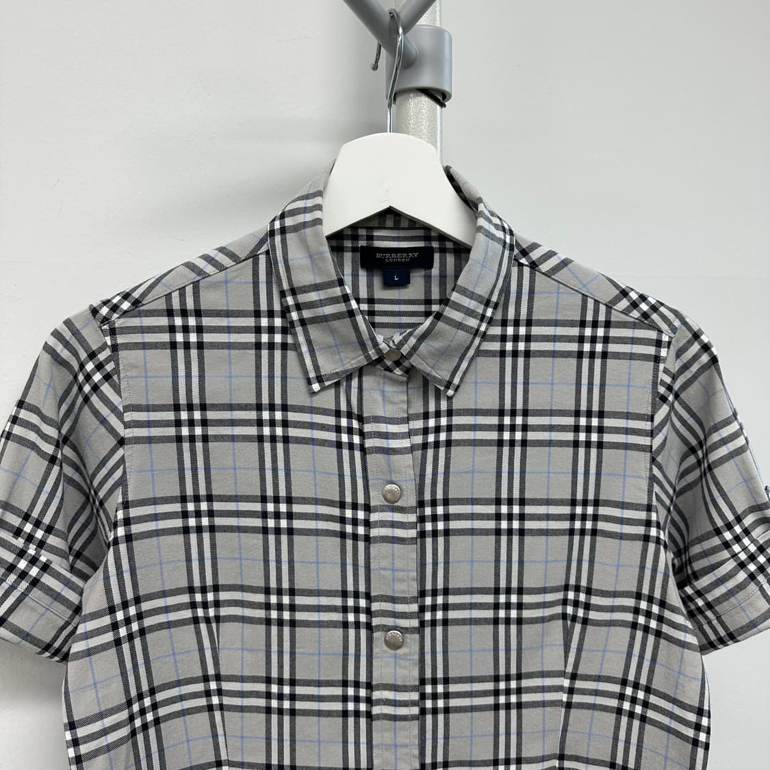 버버리 스냅버튼 하프 체크 셔츠 상품이미지2