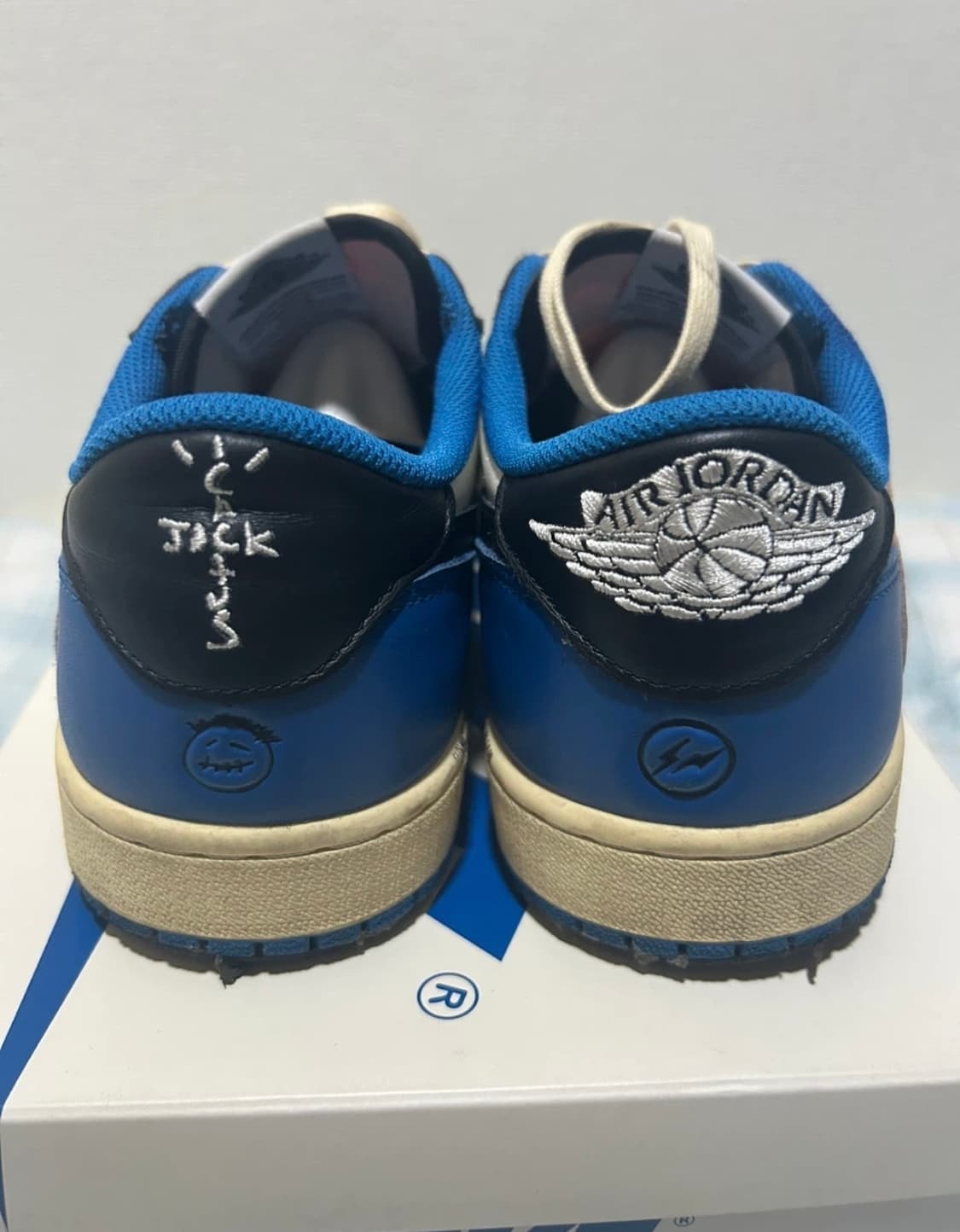 나이키 트래비스 스캇  상품이미지4