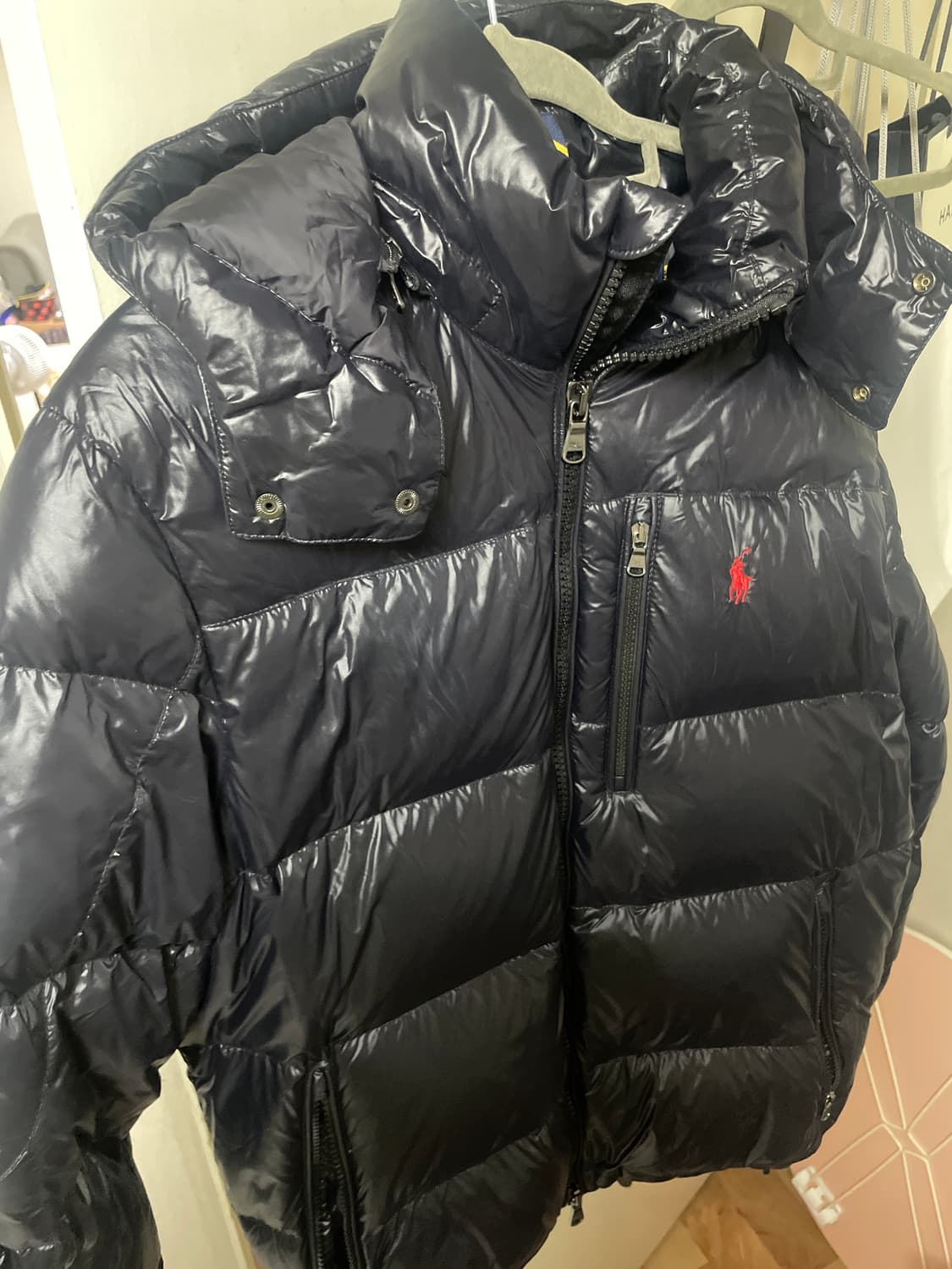 폴로 랄프로렌 유광 패딩 상품이미지1