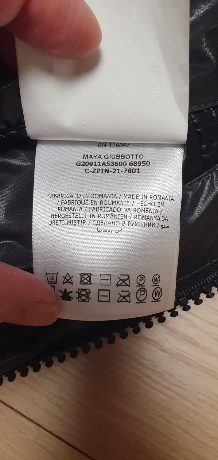 매장판)몽클레어 21FW 마야 유광 패딩(블랙,2) 상품이미지8