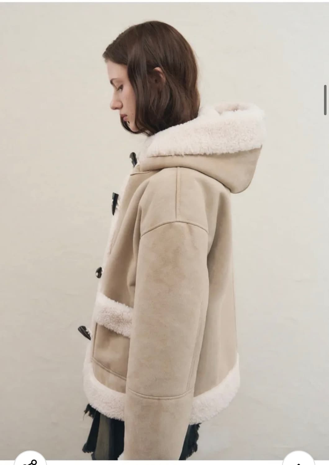 (새상품) 레더리 무스탕 후디 더플 자켓 [BEIGE] 판매 상품이미지6