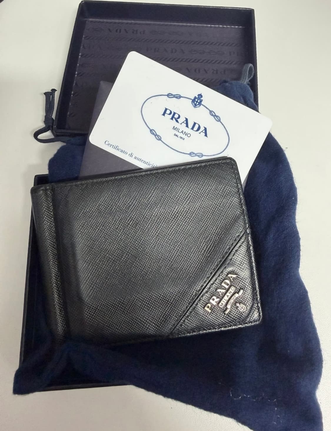 프라다 머니클립 반지갑 상품이미지1