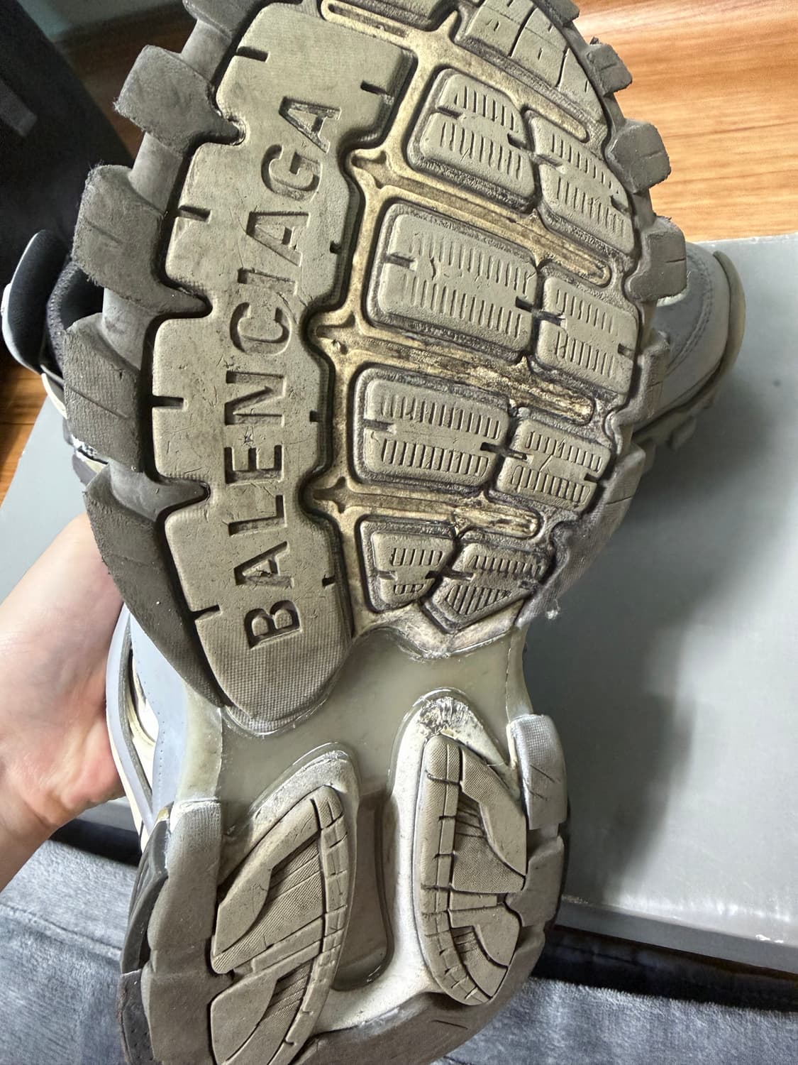 발렌시아가 트랙 그레이 42 상품이미지3