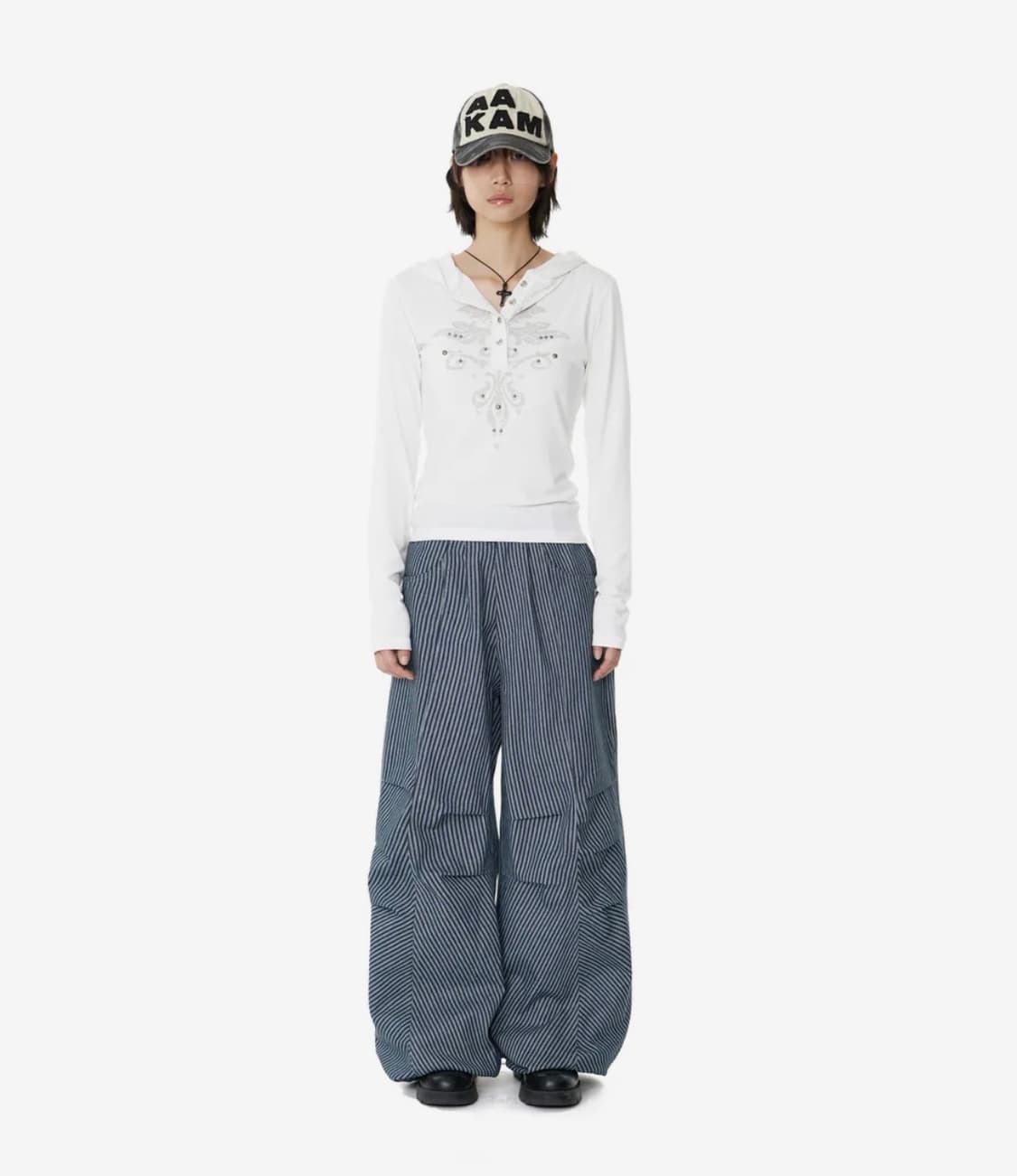 Knee Pin-tuck Stripe Denim Pants (Blue) 상품이미지1