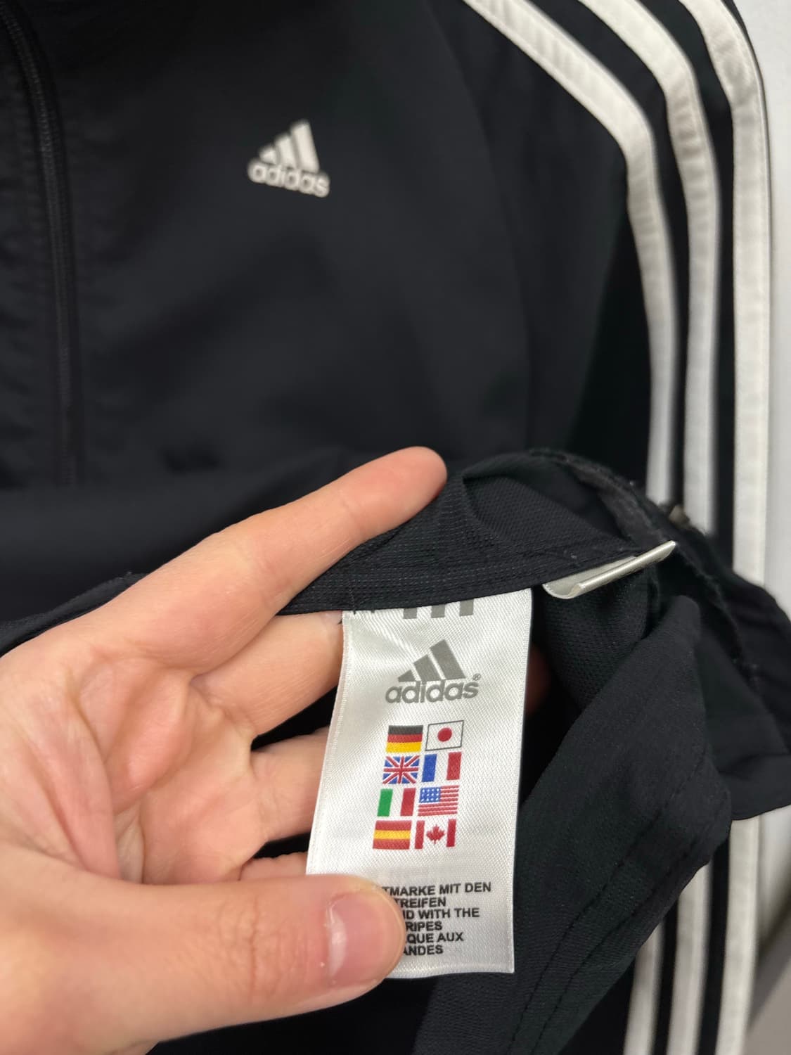 아디다스 우먼 후드 바람막이 상품이미지5