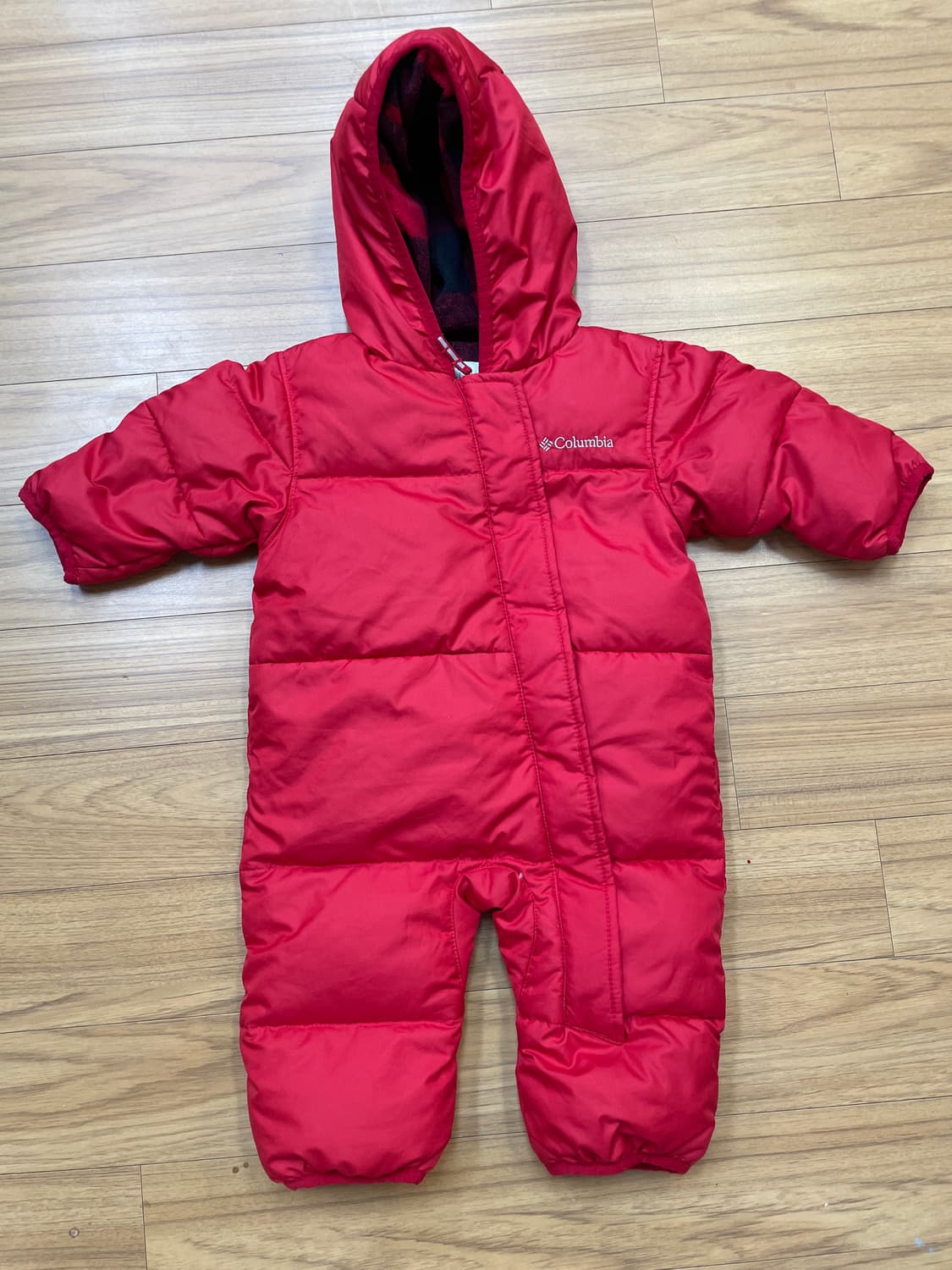 콜롬비아 아기 우주복 6M 사이즈 판매합니다. 55~65cm 아기들에게  상품이미지1