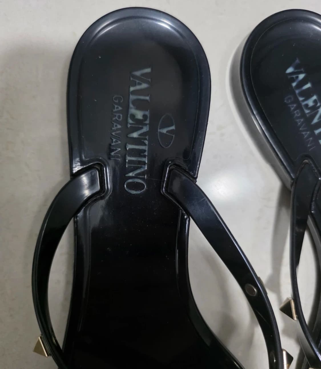 발렌티노 락스터드 젤리슈즈 블랙 상품이미지4