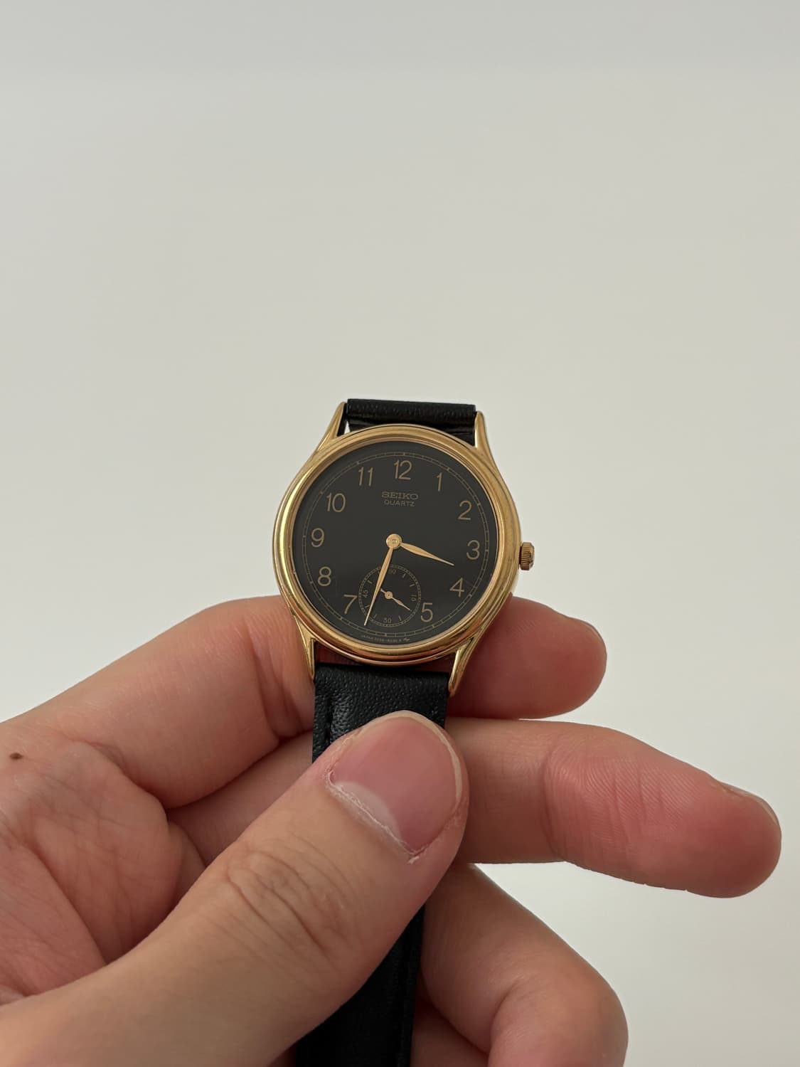 80s black dial small seconds gold quartz 상품이미지3