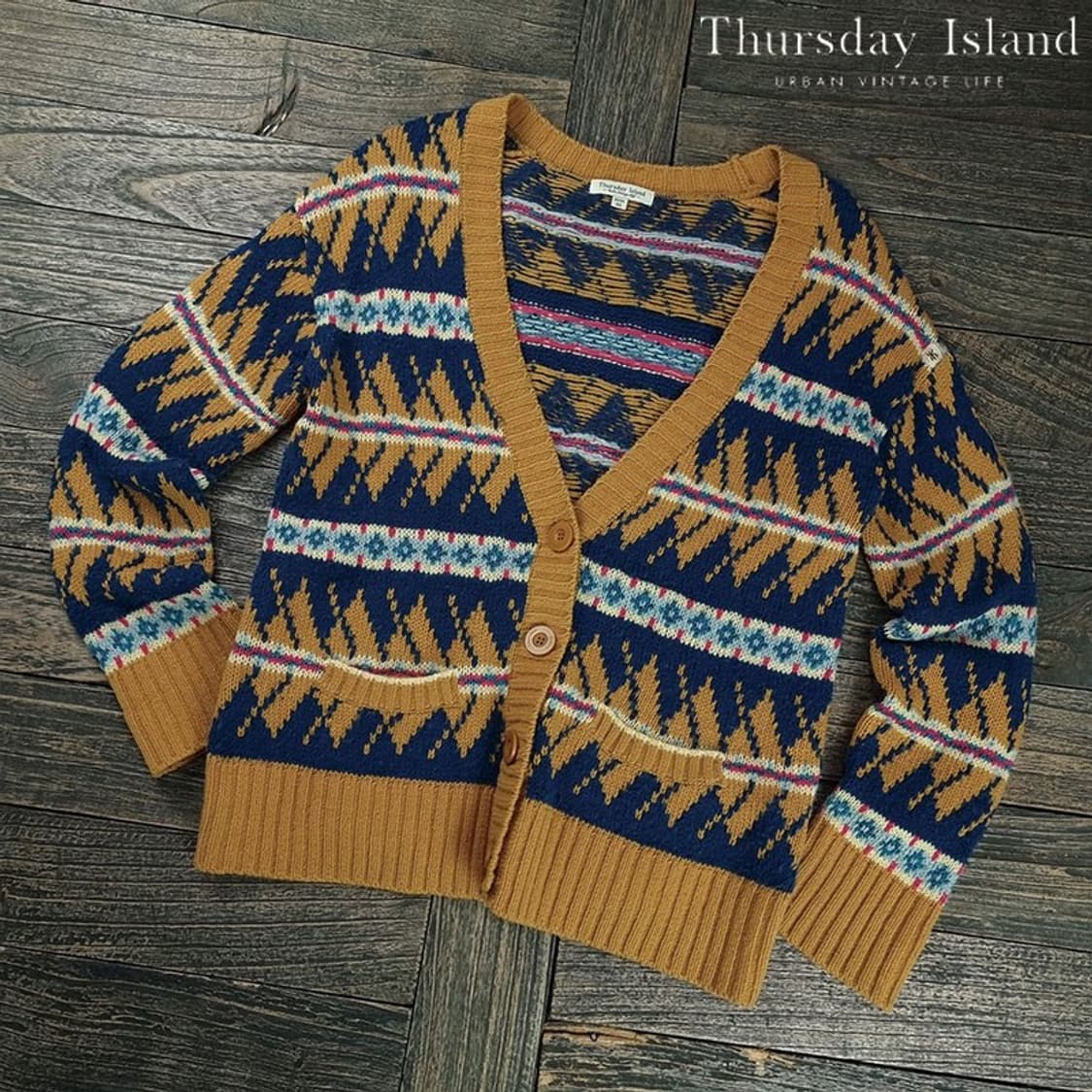 [써스데이아일랜드] 에스닉 패턴 브이넥 니트 가디건 M19111 상품이미지1