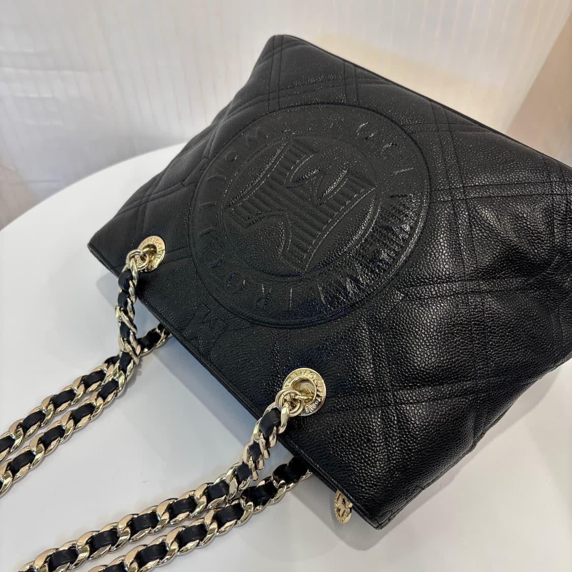 정품 메트로시티 금장 퀄팅 숄더백     상품이미지7