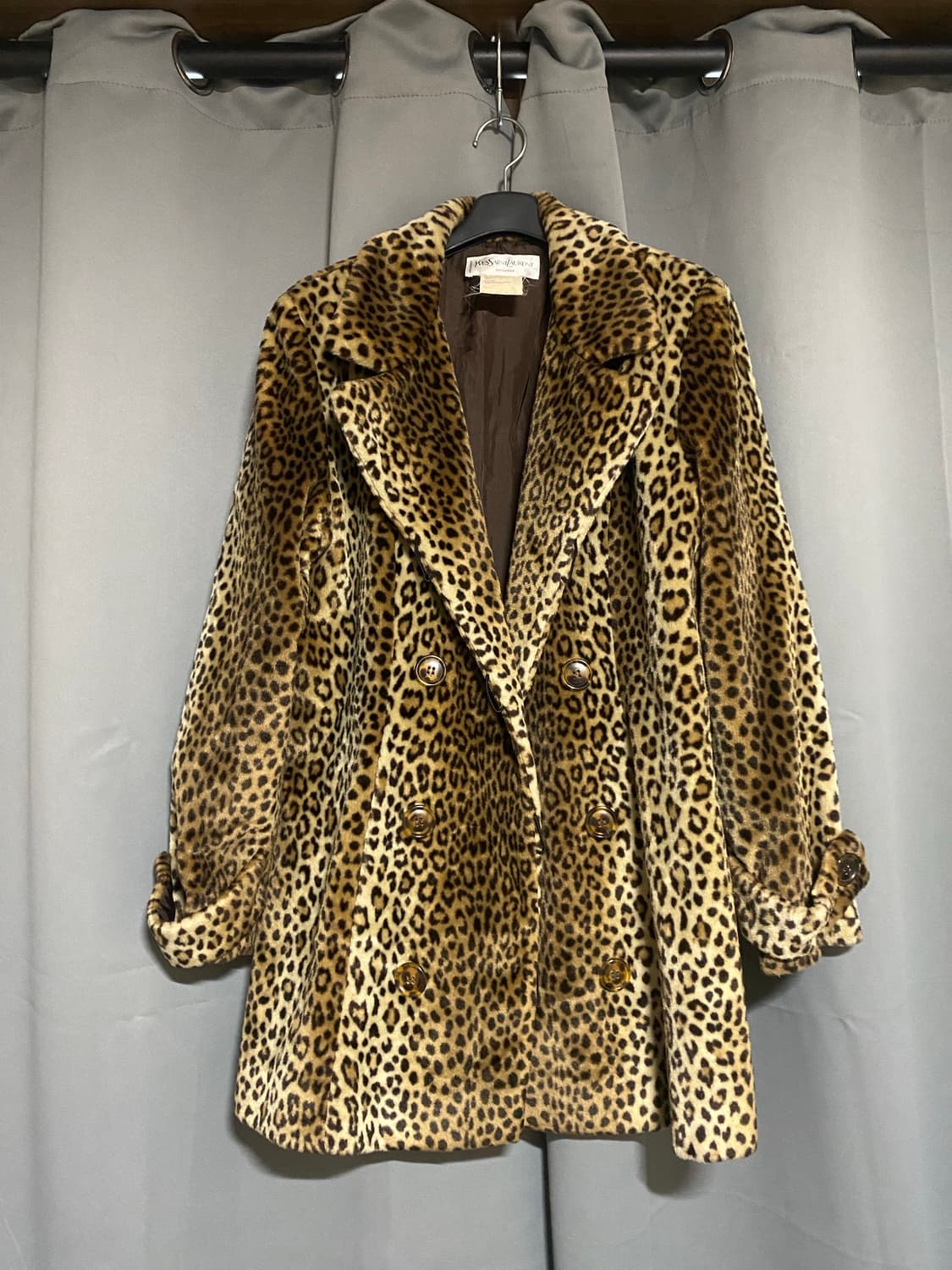 입생로랑 레오파드 코트 상품이미지1