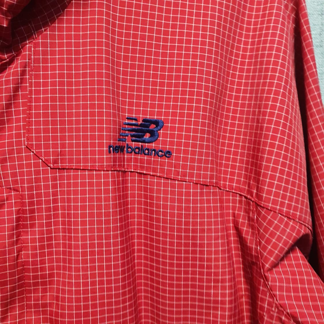 뉴발란스 레드 체크 후드 바람막이  상품이미지4