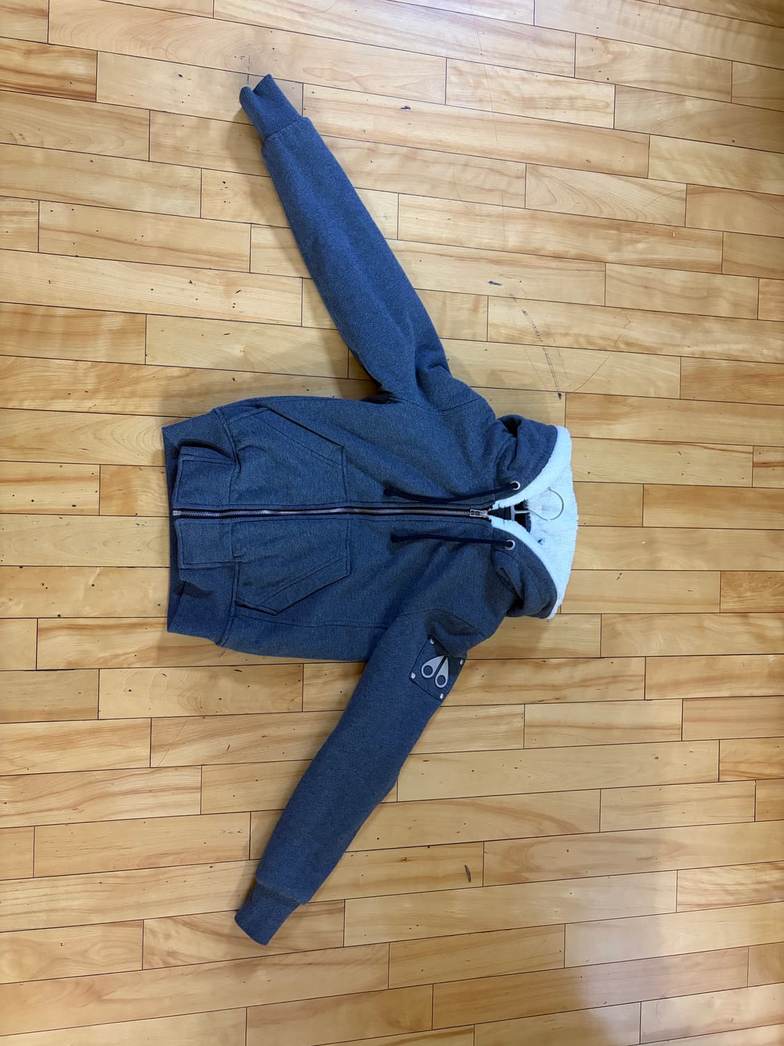 무스너클 버니스웨터 상품이미지1