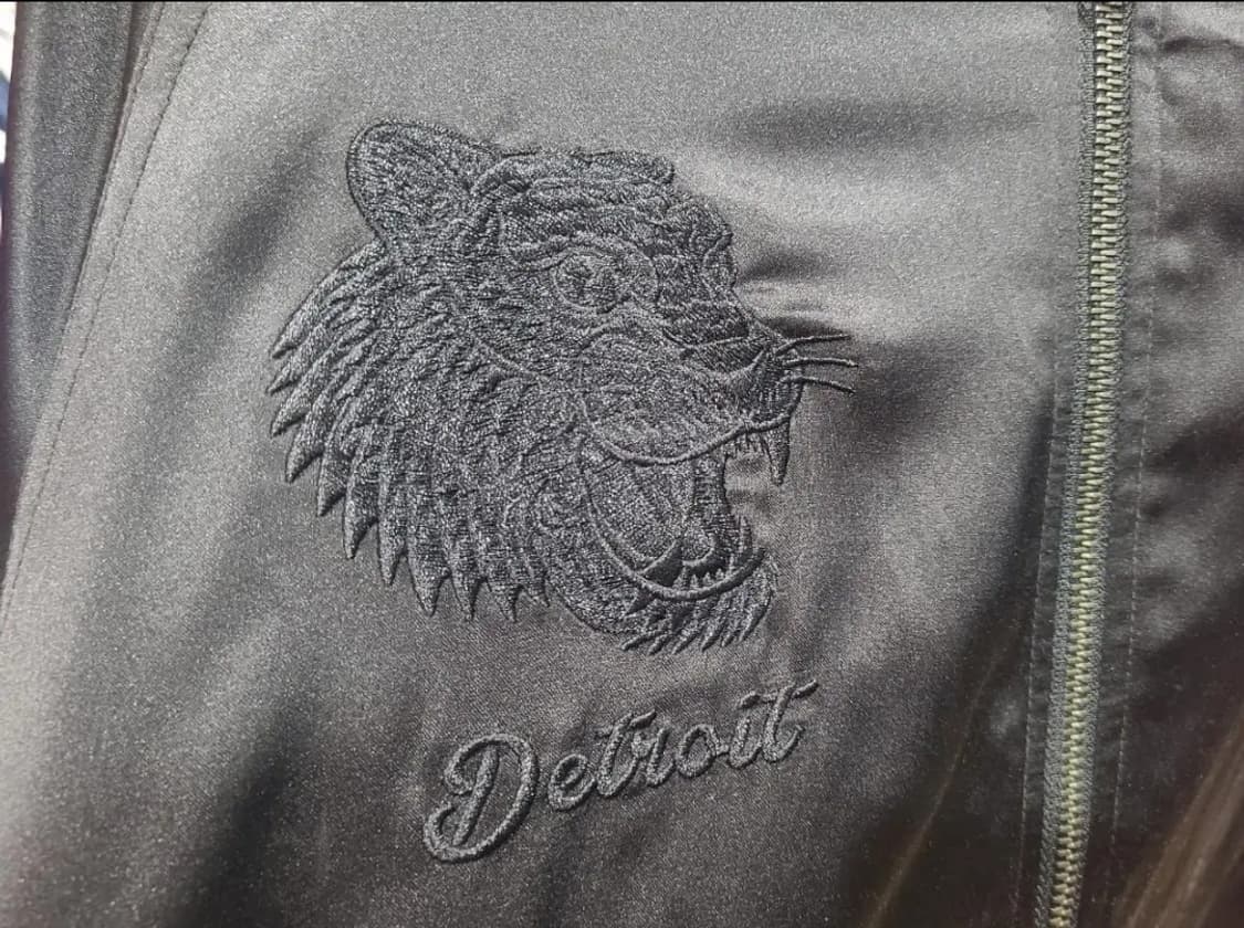 칼하트 타이거 자수 스카쟌 상품이미지5