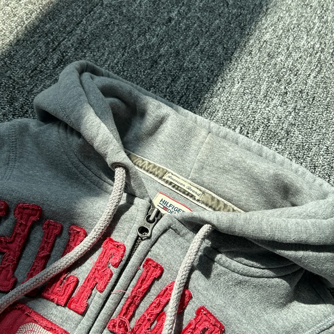 타미힐피거 패치로고 그레이 후드집업 상품이미지5