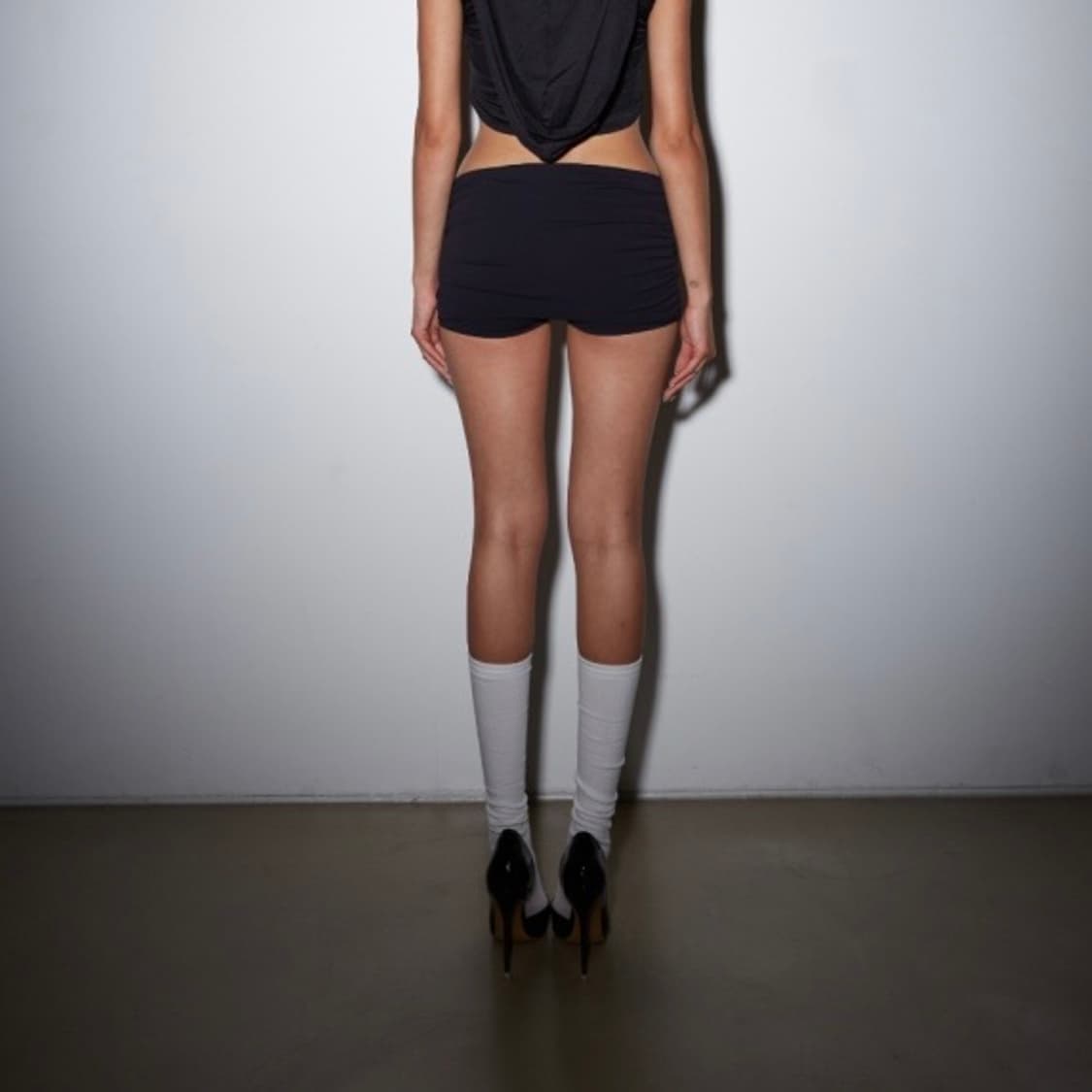 deepinblue 딥인블루 웨이비 스포티 스커트 팬츠 블랙 상품이미지3