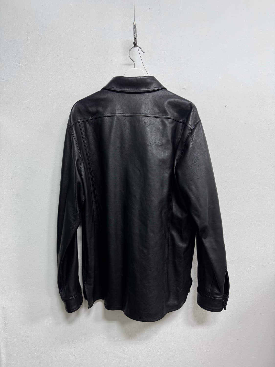 아크네 스튜디오 라크 나파 램스킨 오버셔츠 레더자켓 48 상품이미지4