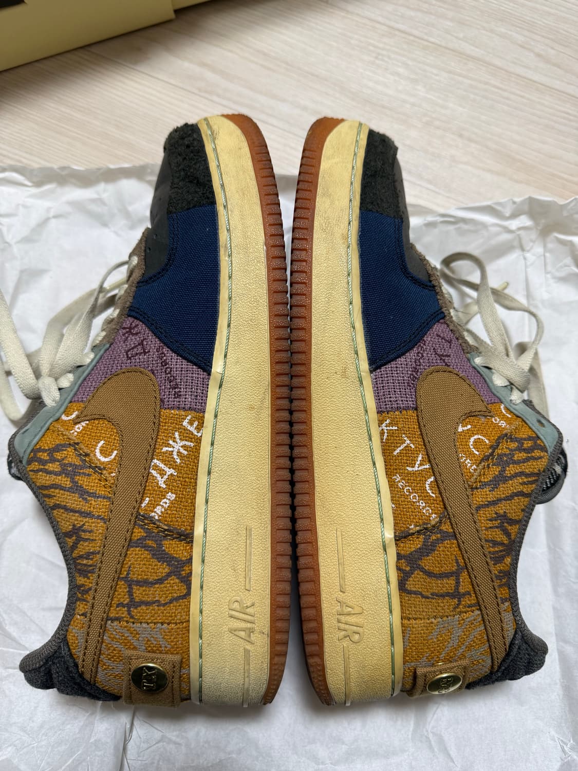 [270] 트래비스스캇 에어포스 캑터스잭 상품이미지4